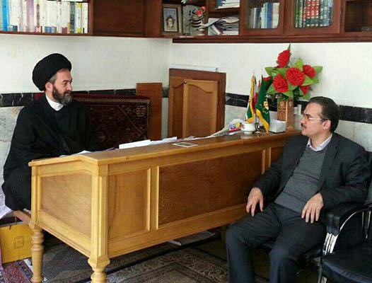 تحقق بیمارستان هزار تختخوابی مطالبه مردم استان است