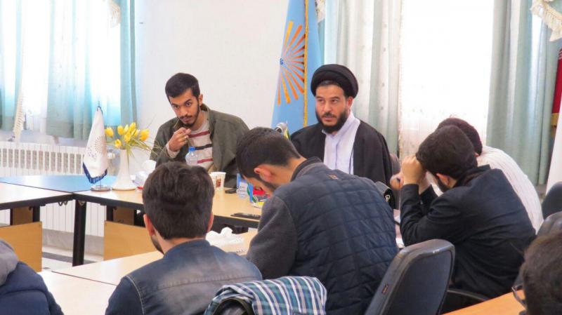 حجت الاسلام احمدی:فضایل اخلاقی،یکی از معیارهای انتخاب اصلح است