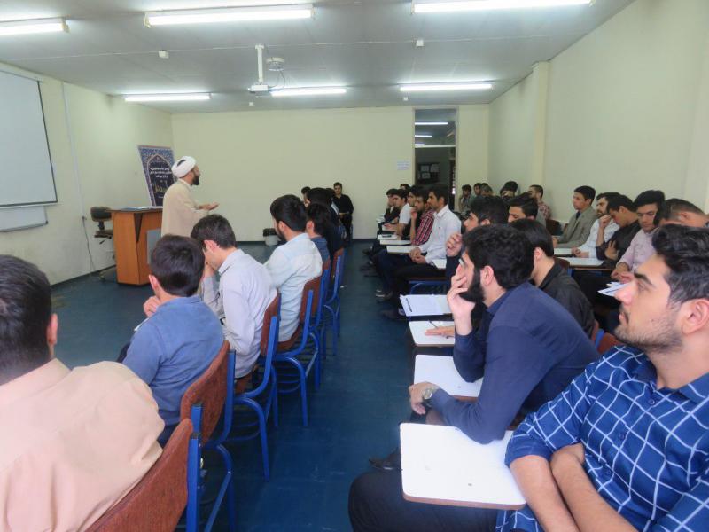 دوره آموزشی و معرفتی نماز در دانشگاه فرهنگیان اردبیل برگزار شد