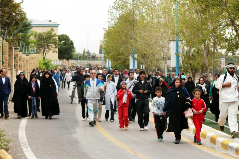 همایش پیاده روی با خانواده در اردبیل+ تصاویر