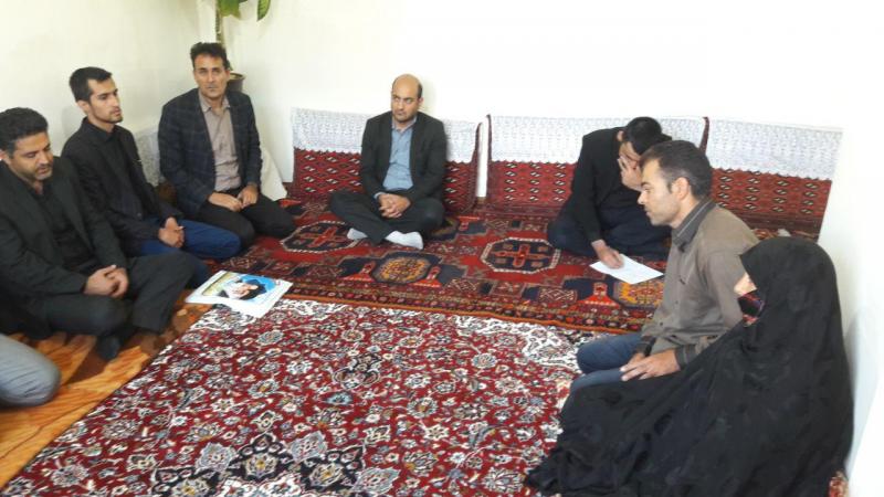 دیدار رئیس دانشگاه فرهنگیان پردیس آزادگان نیر از خانواده شهید عالی نژاد