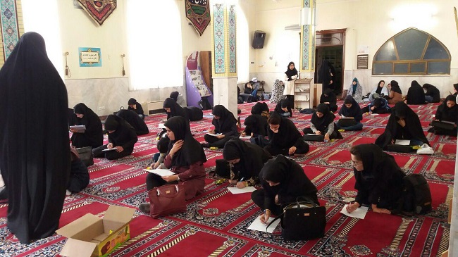 مسابقه کتابخوانی "نماز"در دانشگاه محقق