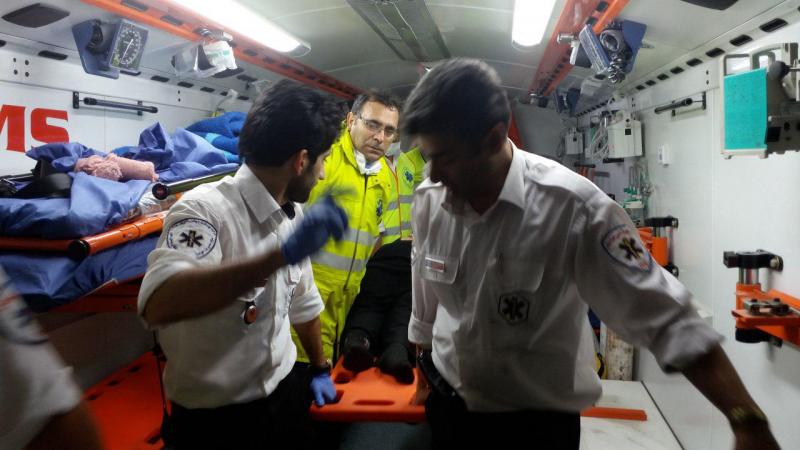 امدادرسانی دانشگاه علوم پزشکی اردبیل درمناطق زلزله زده +تصاویر