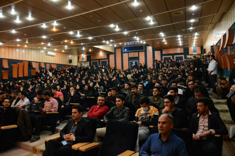 جشن بزرگ روز دانشجو در دانشگاه آزاد اردبیل 