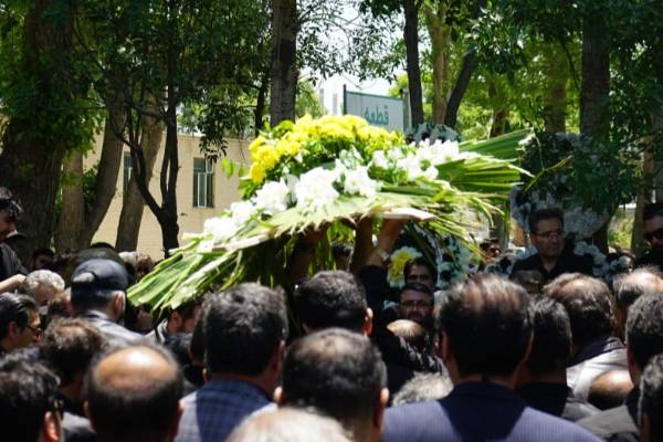 پیکر هنرمند متعهد تئاتر اردبیل، زنده‌یاد محمدرضا خدایی، در قطعه هنرمندان آرام گرفت