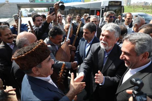 گزارش تصویری؛ سفر وزیر فرهنگ و ارشاد به دارالارشاد